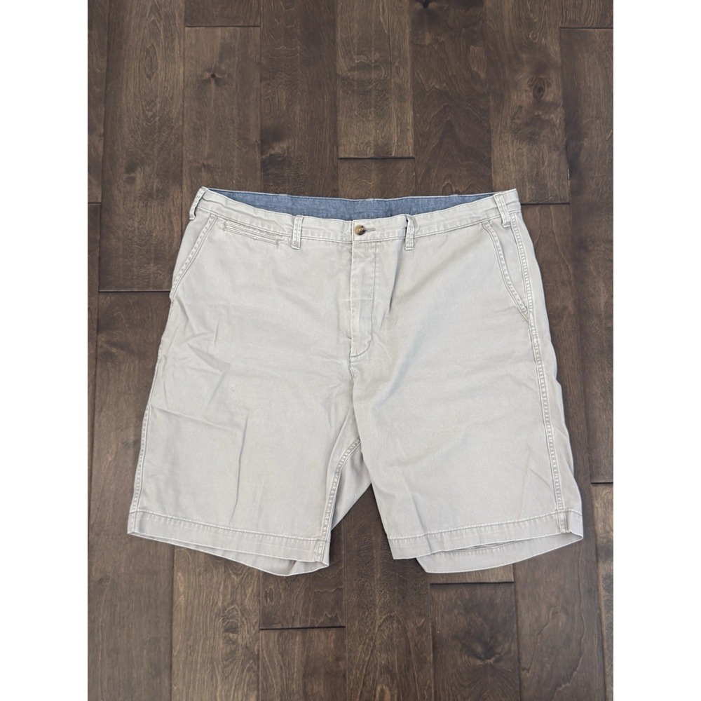 Polo Ralph Lauren Classic Fit Beige Chino Shorts Size 42T Navy Pony 10" Inseam - Picture 2 of 9